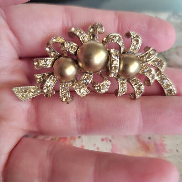 Brooch Women Vintage Modernist Gold Tone Abstract Coral Style Lapel Brooch - Picture 6 of 10